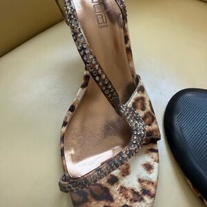 Moda Leopard sandals